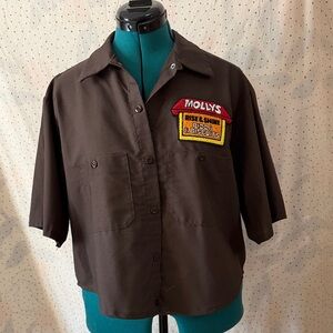 Brown Short Sleeve Crop Work Shirt - Molly’s Rise & Shine Pizza & Biscuits